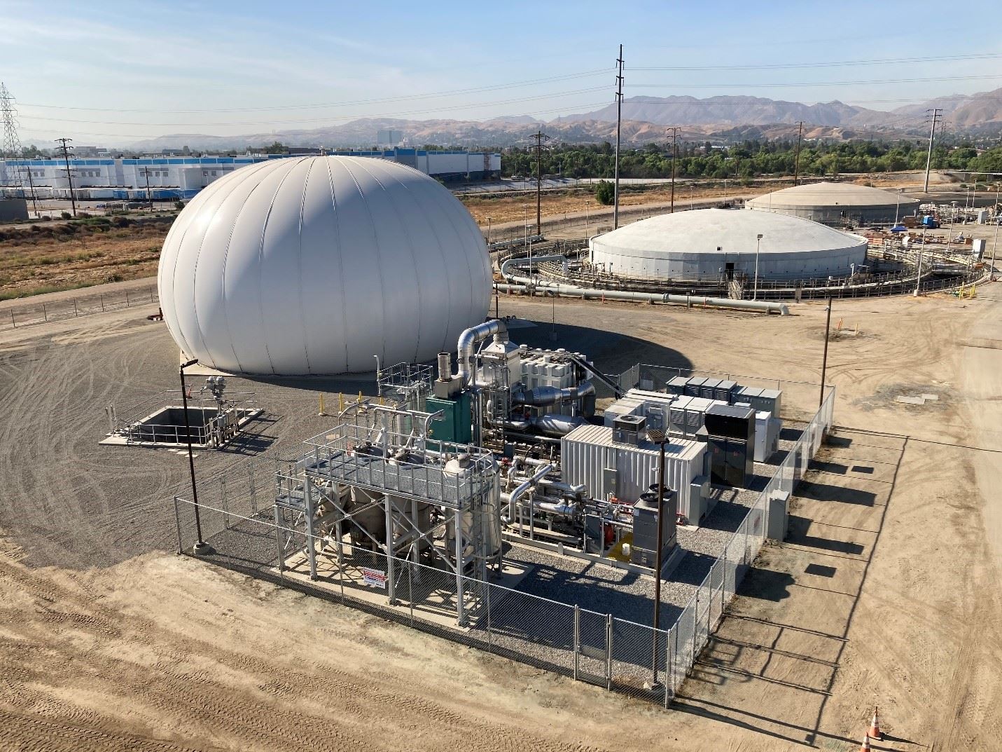 Overhead Fuel Cell System with Digester Bubble